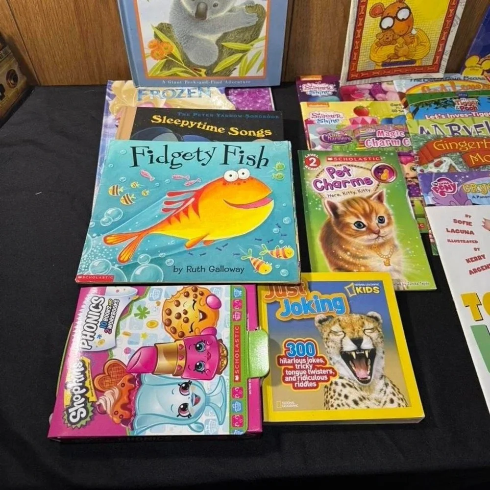 Large Bundle of children's books - Everything in the Pictures‎